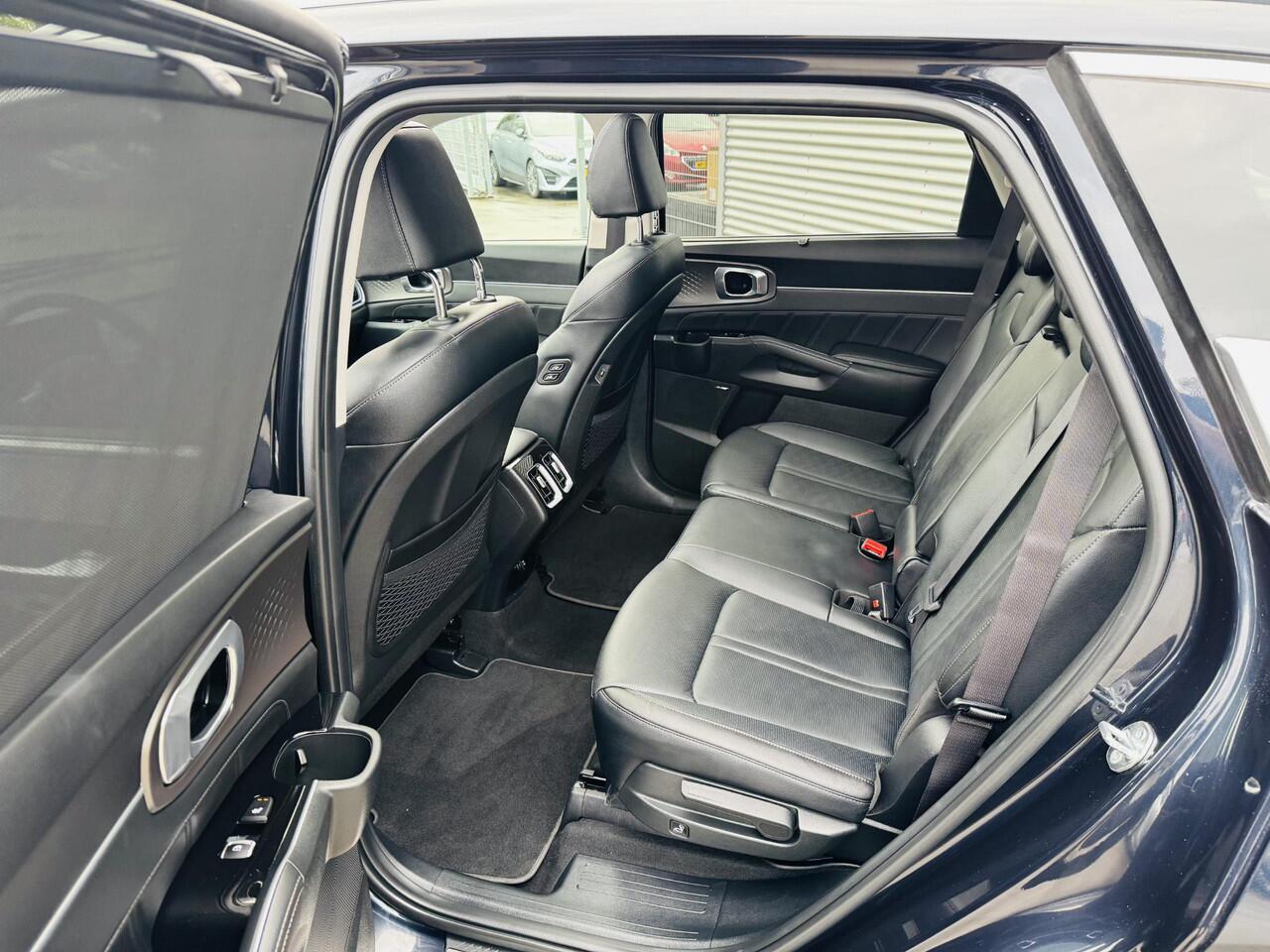 KIA SORENTO 1.6 T-GDi Plug-in Hybrid 4WD DynamicPlusLine 7p. Nw geleverd & Onderhouden | BTW auto | Bose | Panoramadak !