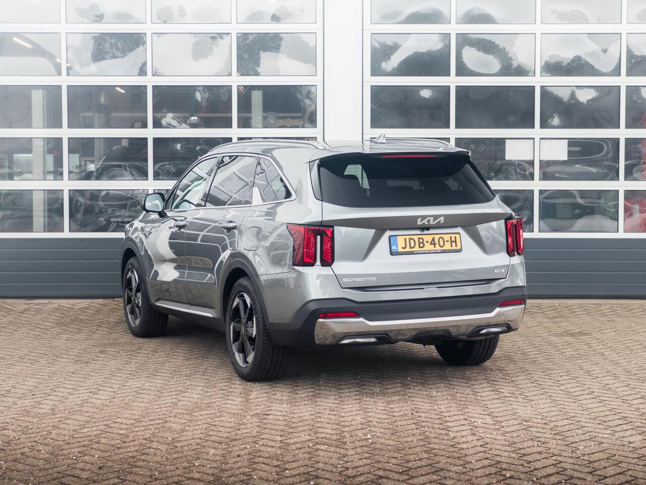 KIA SORENTO 1.6 T-GDi Plug-in Hybrid 4WD ExecutiveLine 7p. | Uit voorraad leverbaar | Full Option | Steel Grey