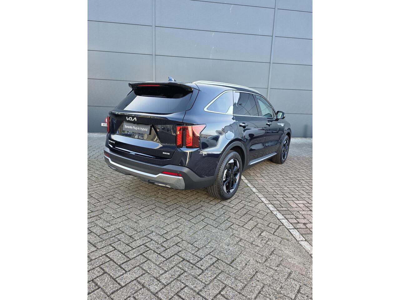 KIA SORENTO 1.6 T-GDi Plug-in Hybrid 4WD ExecutiveLine 7p. Snel leverbaar | 360 Camera | Stoelventilatie | Head-up display |