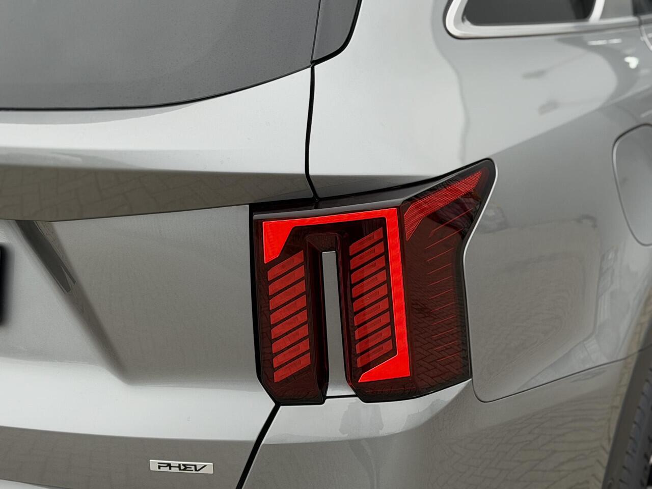 KIA SORENTO 1.6 T-GDi Plug-in Hybrid 4WD ExecutiveLine 7p. Uit voorraad leverbaar | 360 Camera | Stoelventilatie | Head-up display | Keyless