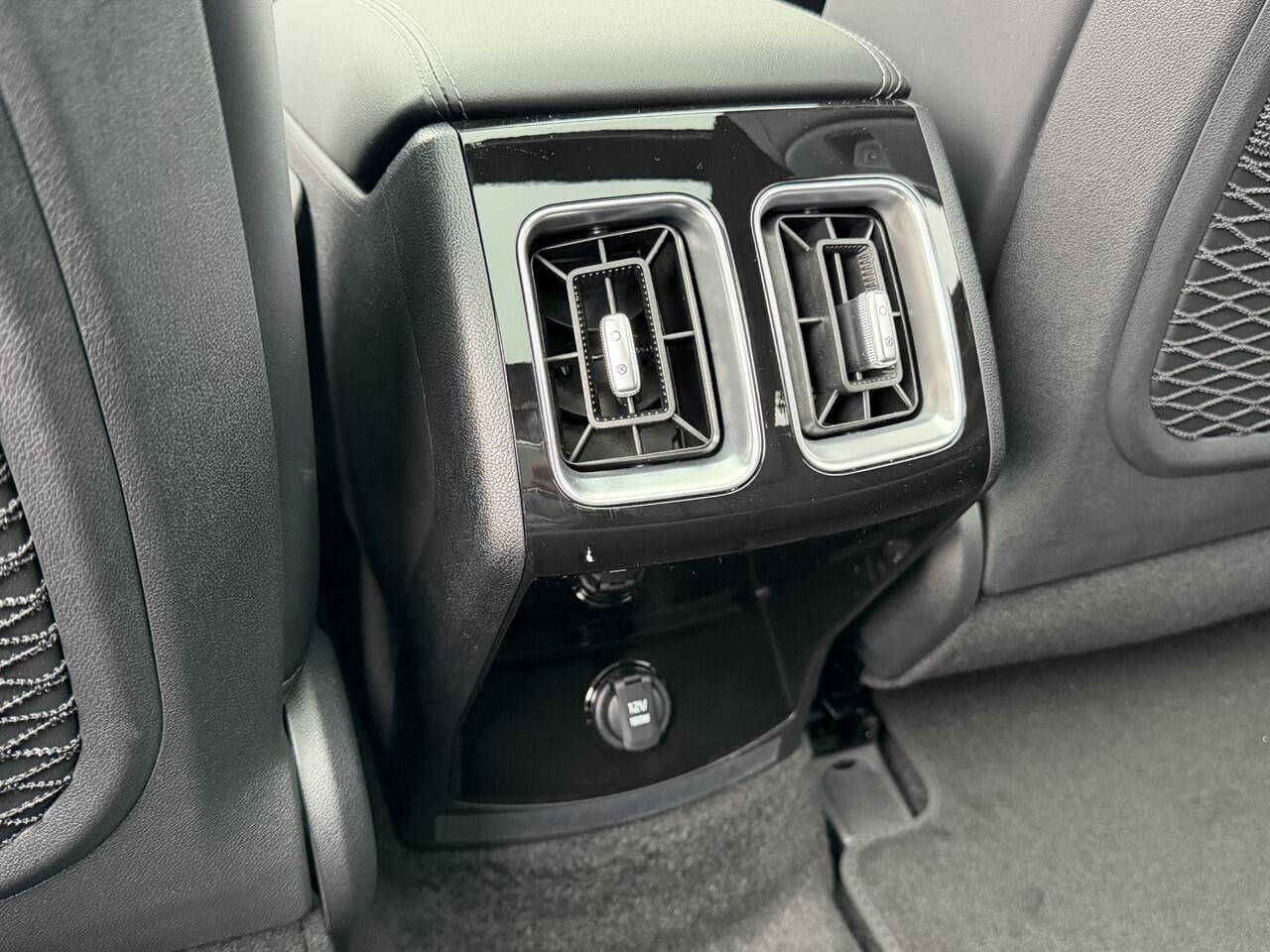 KIA SORENTO 1.6 T-GDi Plug-in Hybrid 4WD ExecutiveLine 7p. | Panoramaschuifdak | 360 Camera | Stoelventilatie | Head-up display | Keyless | Dodehoekcamera | Bose Premium Sound |