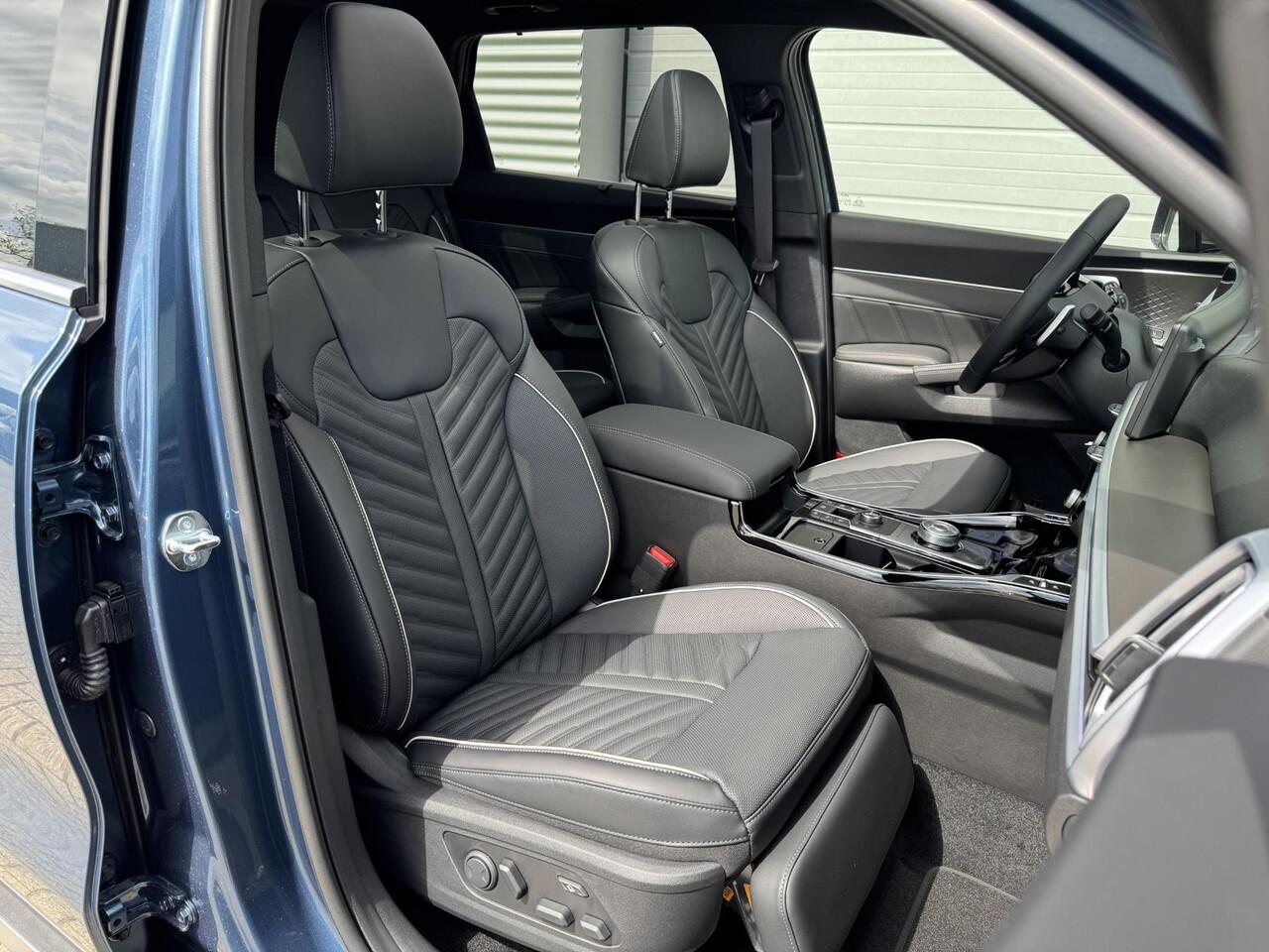 KIA SORENTO 1.6 T-GDi Plug-in Hybrid 4WD ExecutiveLine 7p. | Panoramaschuifdak | 360 Camera | Stoelventilatie | Head-up display | Keyless | Dodehoekcamera | Bose Premium Sound |