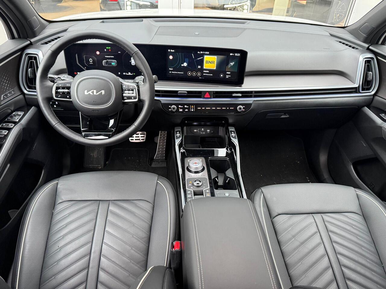 KIA SORENTO 1.6 T-GDi Plug-in Hybrid 4WD ExecutiveLine 7p. DEMO Verkoopprijs op aanvraag!