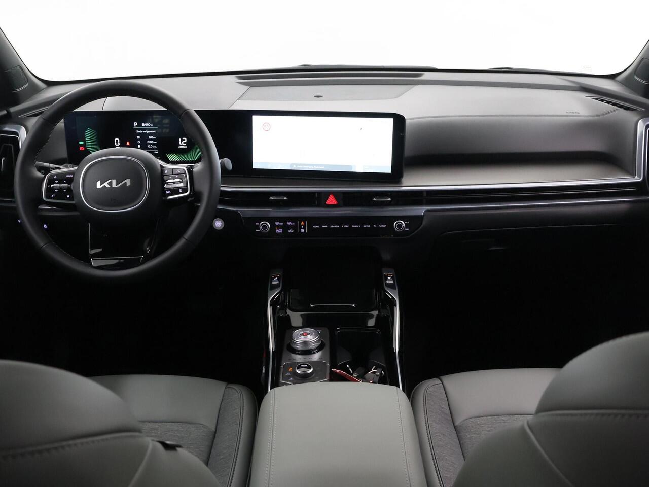 KIA SORENTO 1.6 T-GDi Plug-in Hybrid 4WD DynamicLine | 7-Pers | Stoelverwarming | Adaptieve cruise control | Dodehoekassistentie | Parkeersensoren, voor- en achterzijde |