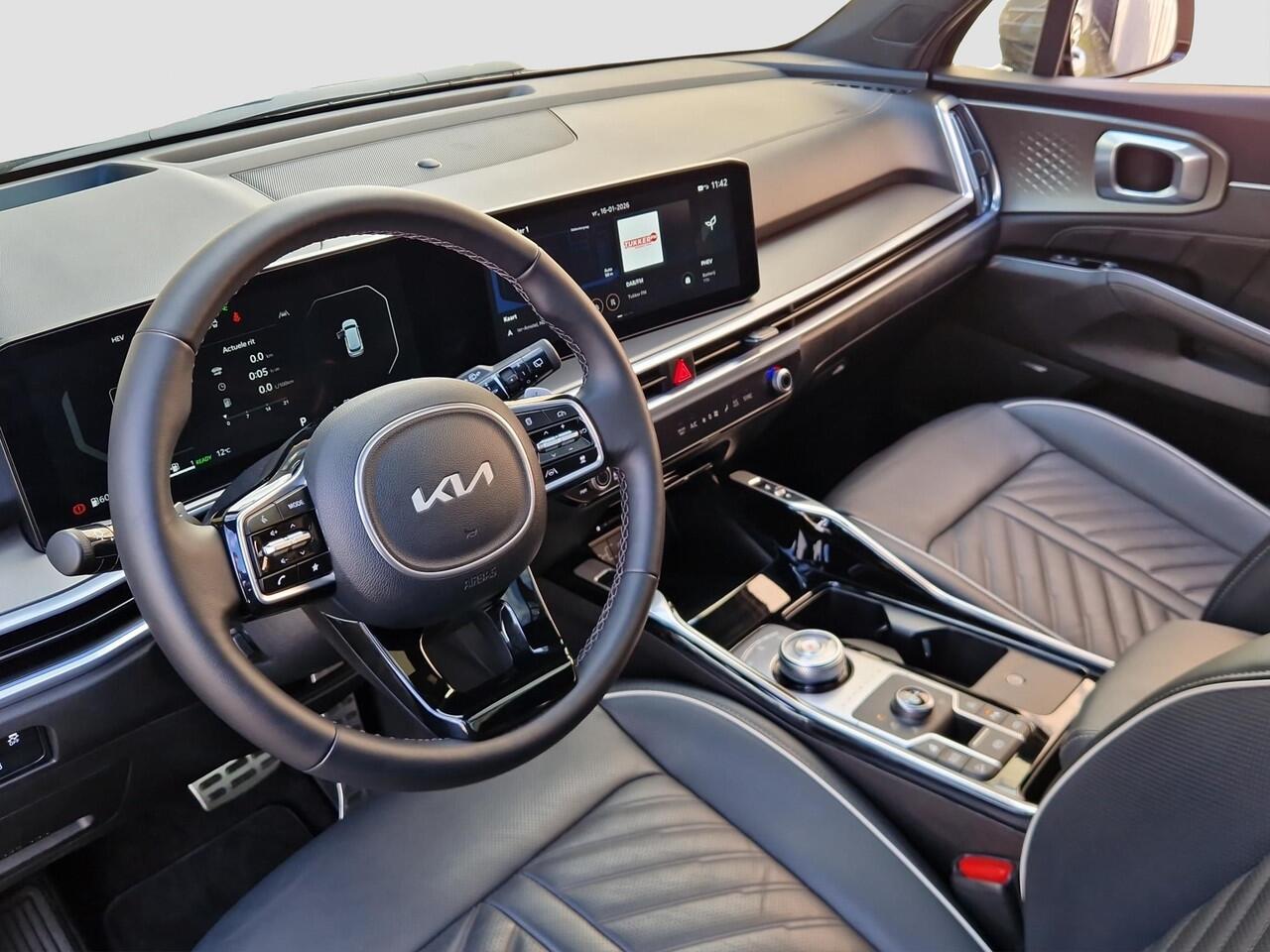 KIA SORENTO 1.6 T-GDi Plug-in Hybrid 4WD ExecutiveLine 7p. | Pano | Dodehoek Camera | Massage | LED | Leder |