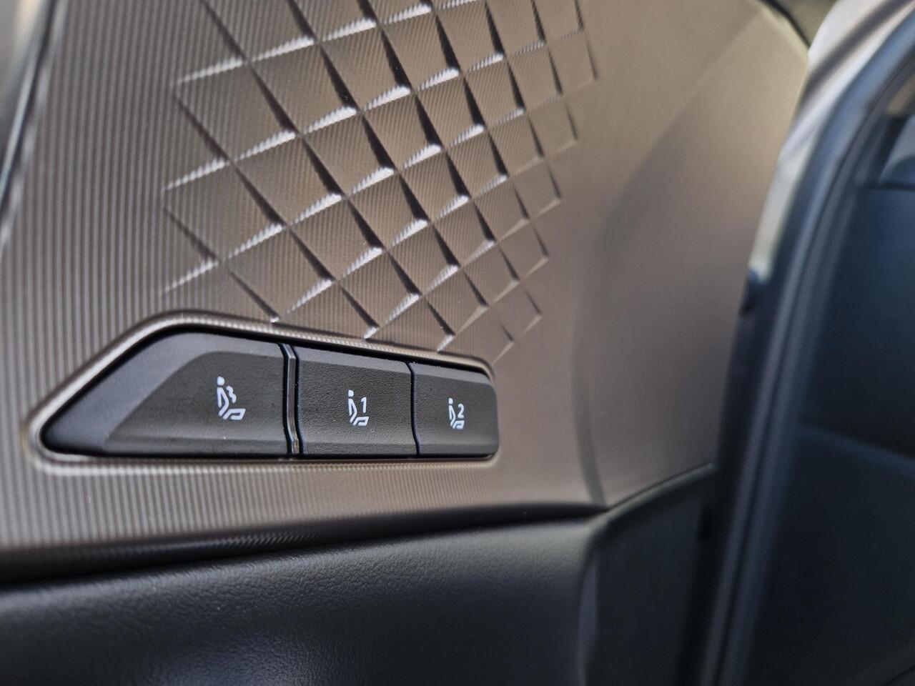 KIA SORENTO 1.6 T-GDi Plug-in Hybrid 4WD ExecutiveLine 7p. | Pano | Dodehoek Camera | Massage | LED | Leder |