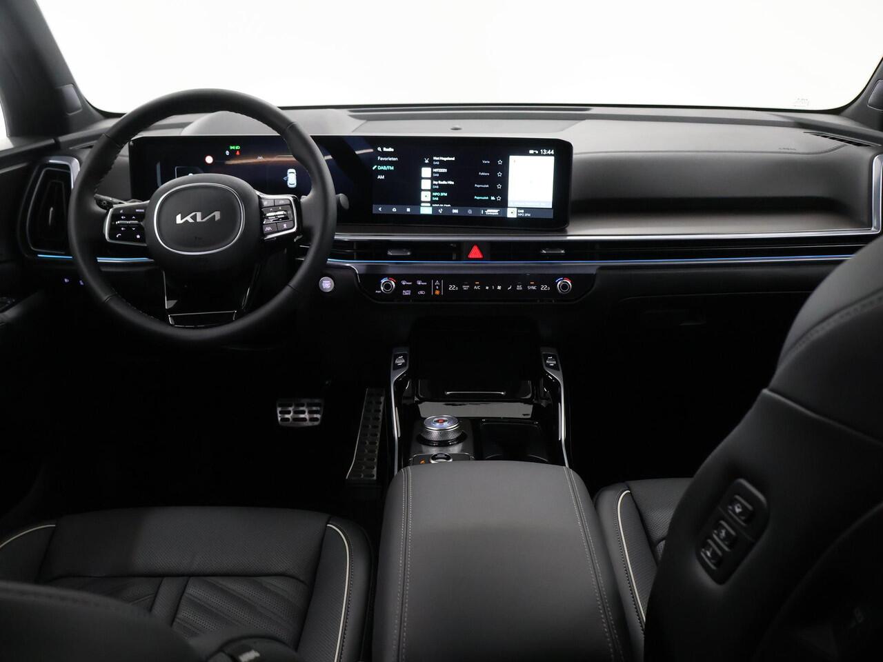 KIA SORENTO 1.6 T-GDi Plug-in Hybrid 4WD ExecutiveLine 7p. | Panoramaschuifdak | 360 Camera | Stoelventilatie | Head-up display | Keyless | Dodehoekcamera | Bose Premium Sound |