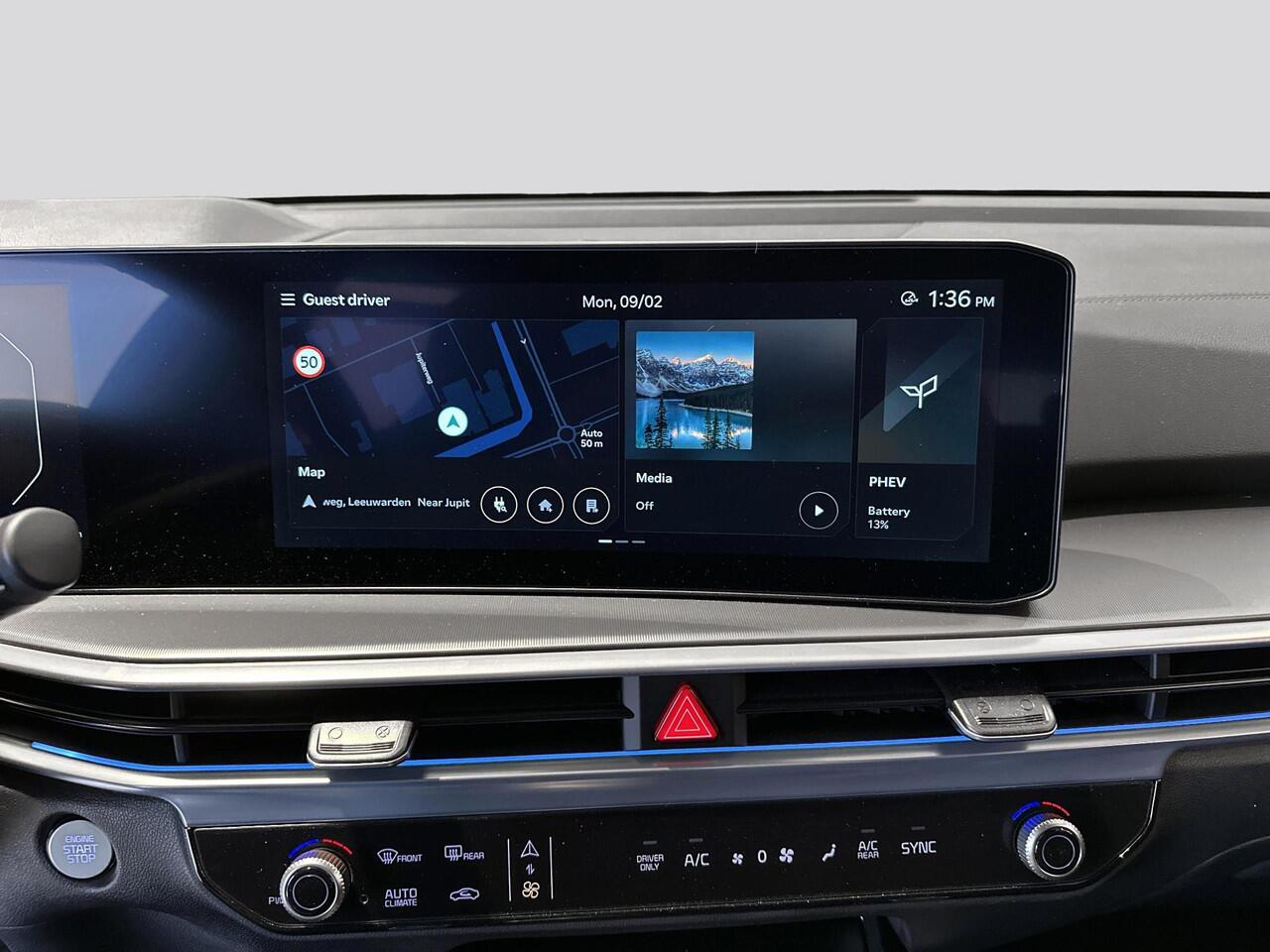 KIA SORENTO 1.6 T-GDi Plug-in Hybrid 4WD ExecutiveLine 7p. | Panoramaschuifdak | 360 Camera | Stoelventilatie | Head-up display | Keyless | Dodehoekcamera | Bose Premium Sound |