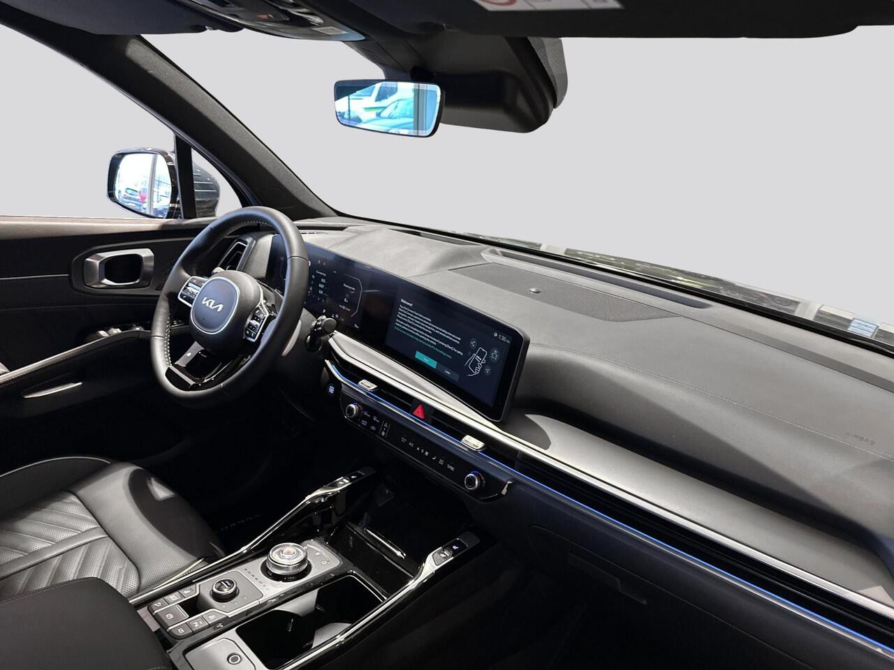 KIA SORENTO 1.6 T-GDi Plug-in Hybrid 4WD ExecutiveLine 7p. | Panoramaschuifdak | 360 Camera | Stoelventilatie | Head-up display | Keyless | Dodehoekcamera | Bose Premium Sound |