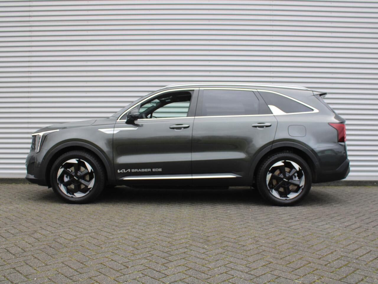 KIA SORENTO 1.6 T-GDi Plug-in Hybrid 4WD ExecutiveLine 7p. | Stuur-/stoelverwarming + ventilatie | Schuifdak | Leer | 360 Camera | Elek. stoelverst. | HUD | LED | 19" LM |