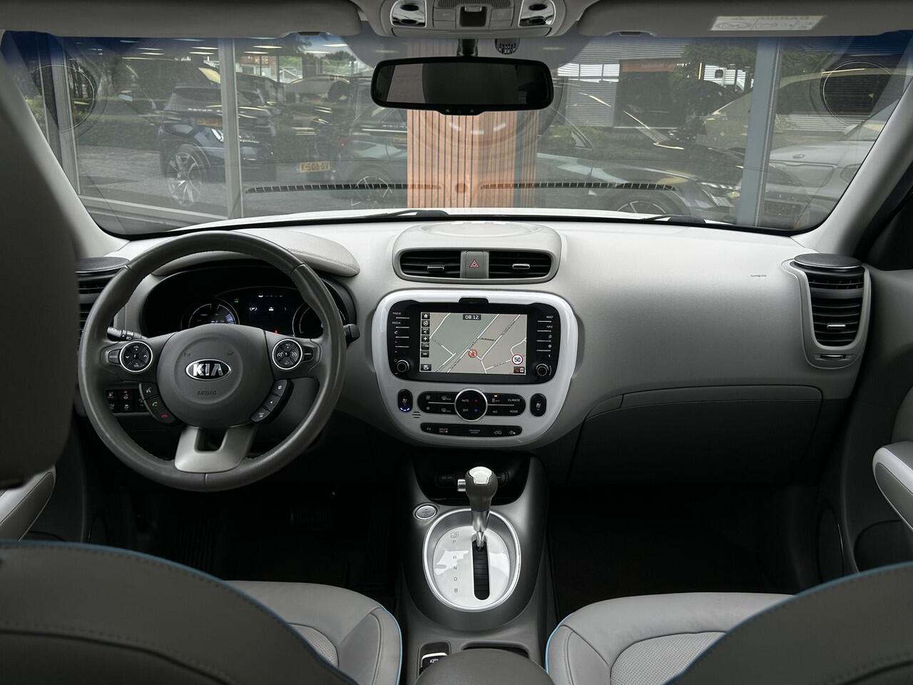 KIA SOUL EV ExecutivePlusLine 27 kWh Panoramadak Leer Cruise Stuurverw. DAB+ Stoelvent.