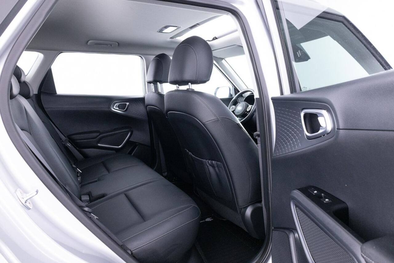 KIA SOUL e-Soul ExecutiveLine 64 kWh | SCHUIFDAK | SOH 97.3% | LEDER | Full LED | CARPLAY