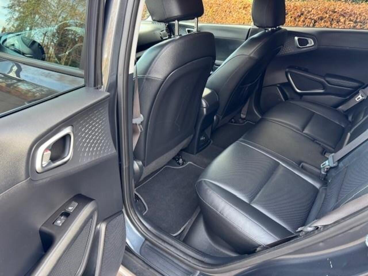 KIA SOUL E-SOUL EXECUTIVELINE 64KWH 3 FASE SOH 100%/ACARPLAY/LEER/CAM/LED