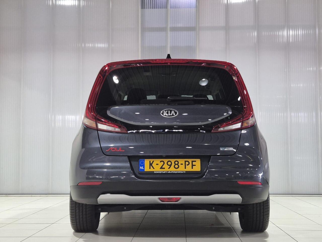 KIA SOUL e-Soul DynamicPlusLine 64 kWh ,Apple Carplay/Android Auto, achteruitrijcamera, Navigatie.