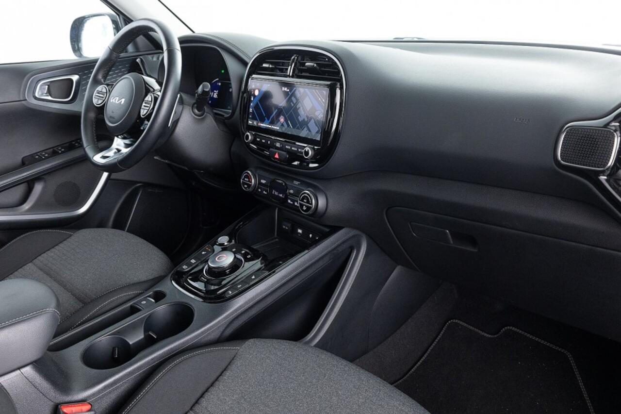 KIA SOUL e-Soul DynamicLine 64 kWh | SOH = 98,6% | NAVI | ECC | VELGEN | Stoelverwarming