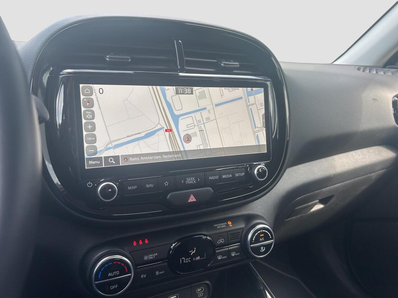 KIA SOUL e-Soul DynamicLine 64 kWh | LED | Navigatie | Cruise | Camera |