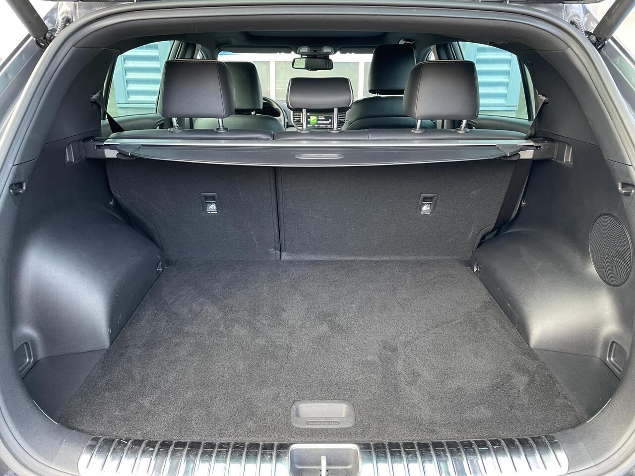 KIA SPORTAGE 1.6 T-GDI 4WD CRUISE PANO LEER TREKH P-CAM