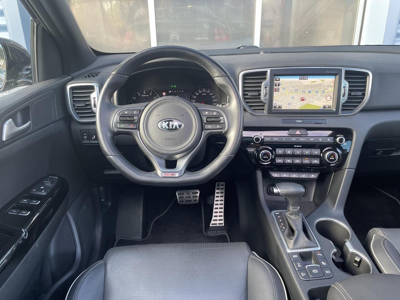 KIA SPORTAGE 1.6 T-GDI 4WD CRUISE PANO LEER TREKH P-CAM