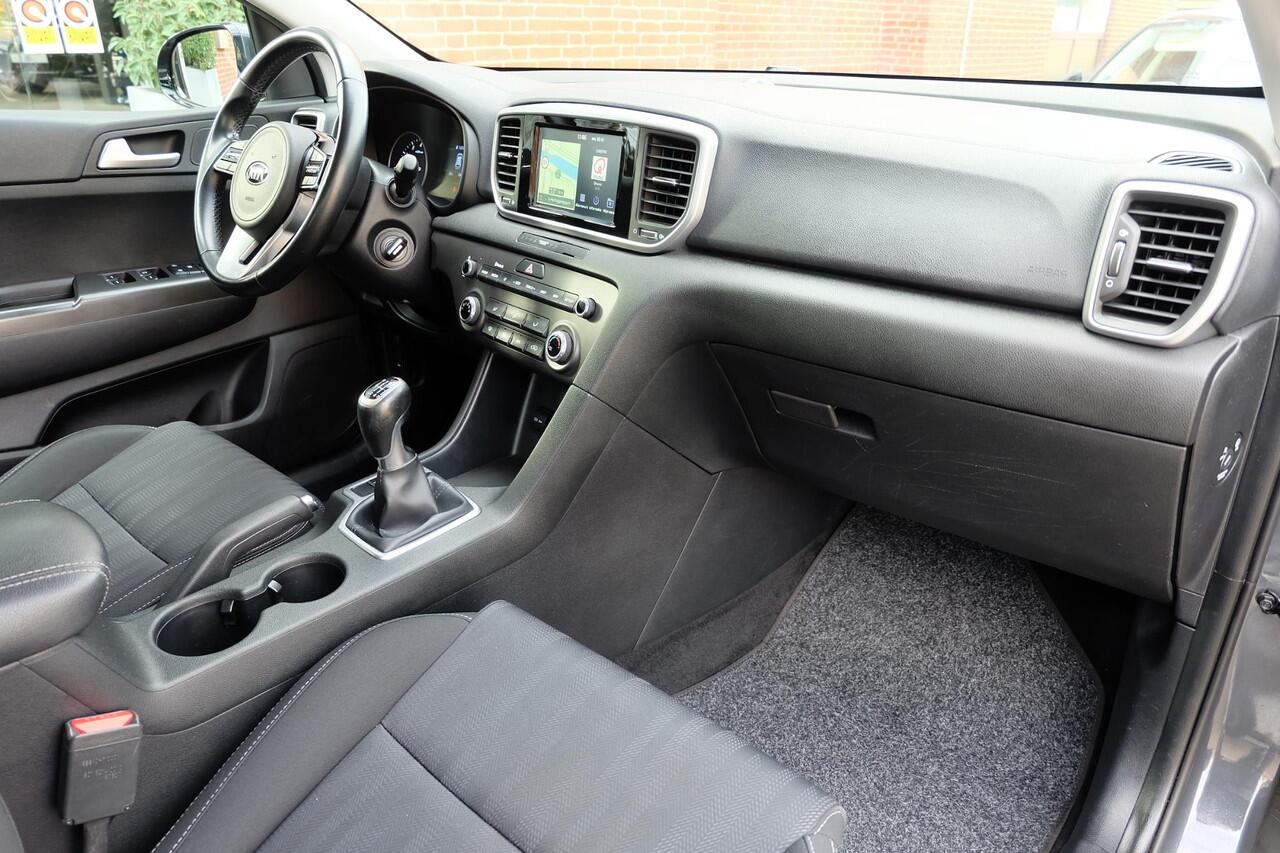 KIA SPORTAGE 1.6 GDI ComfortLine / Trekhaak / Camera / Apple CarPlay / 17"