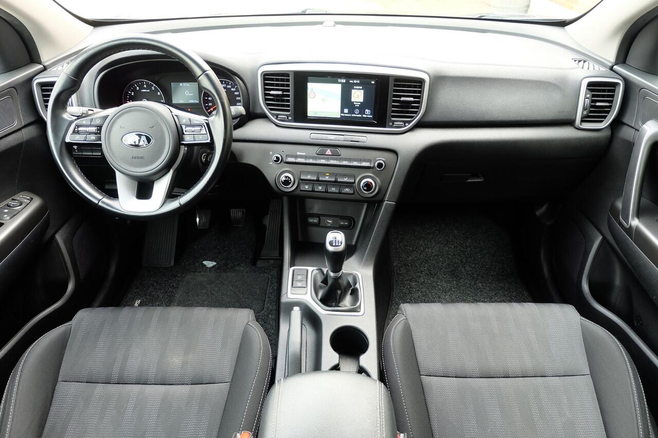 KIA SPORTAGE 1.6 GDI ComfortLine / Trekhaak / Camera / Apple CarPlay / 17"