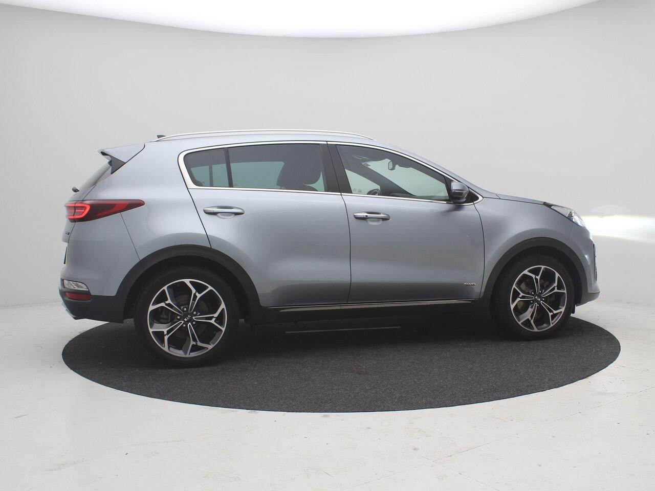KIA SPORTAGE 1.6 T-GDI 4WD GT-Line Edition PlusLine / 100% Onderhouden / GT-Line / AWD / 360 Camera / Stoel en Stuurverwarming / Stoelverkoeling / Panoramadak / All Season banden / Adaptive Cruise Control / 1600Kg Trekgewicht /