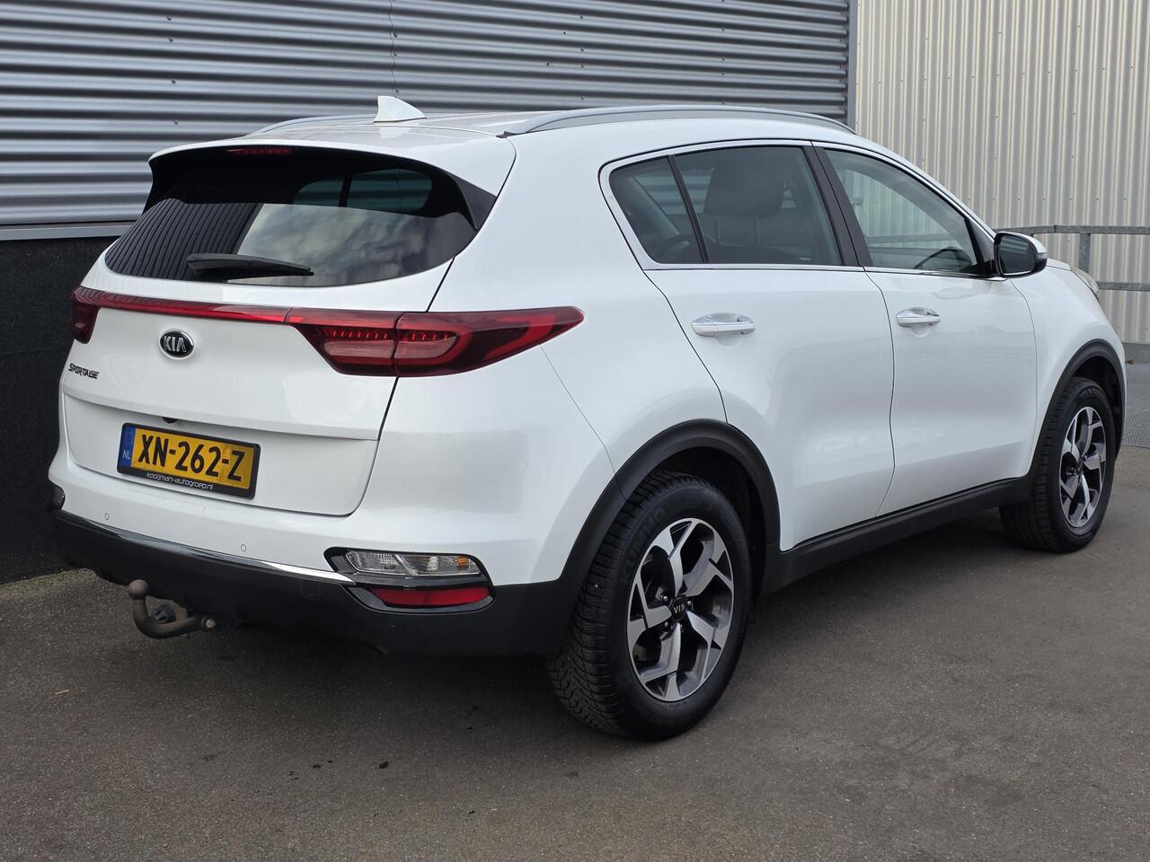 KIA SPORTAGE 1.6 GDI DynamicLine Trekhaak, Nieuw geleverd en dealeronderhouden, cruise control, navigatie Apple Carplay/Android Auto, parkeersensoren, afdaal assistent