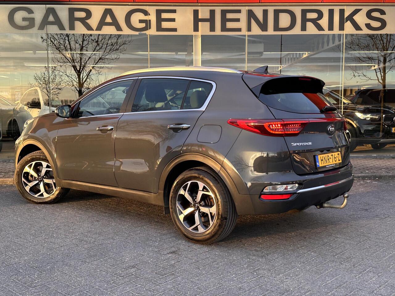 KIA SPORTAGE 1.6 GDI DynamicLine | Leder | Trekhaak | Stoel&Stuurverwarming | JBL-Audio | Climate | Navi |