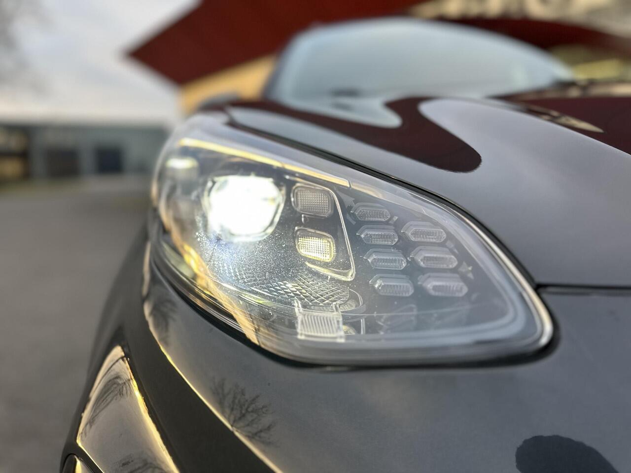 KIA SPORTAGE 1.6 GDI DynamicLine | Leder | Trekhaak | Stoel&Stuurverwarming | JBL-Audio | Climate | Navi |