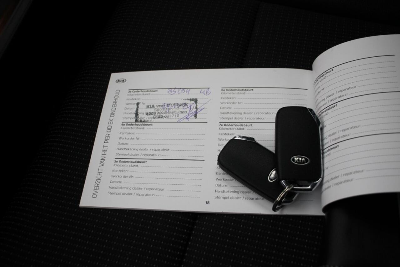 KIA SPORTAGE 1.6 CRDi MHEV DynamicPlusLine Automaat - Carplay, Panorama, Half Leer, Camera, Stoelverw.