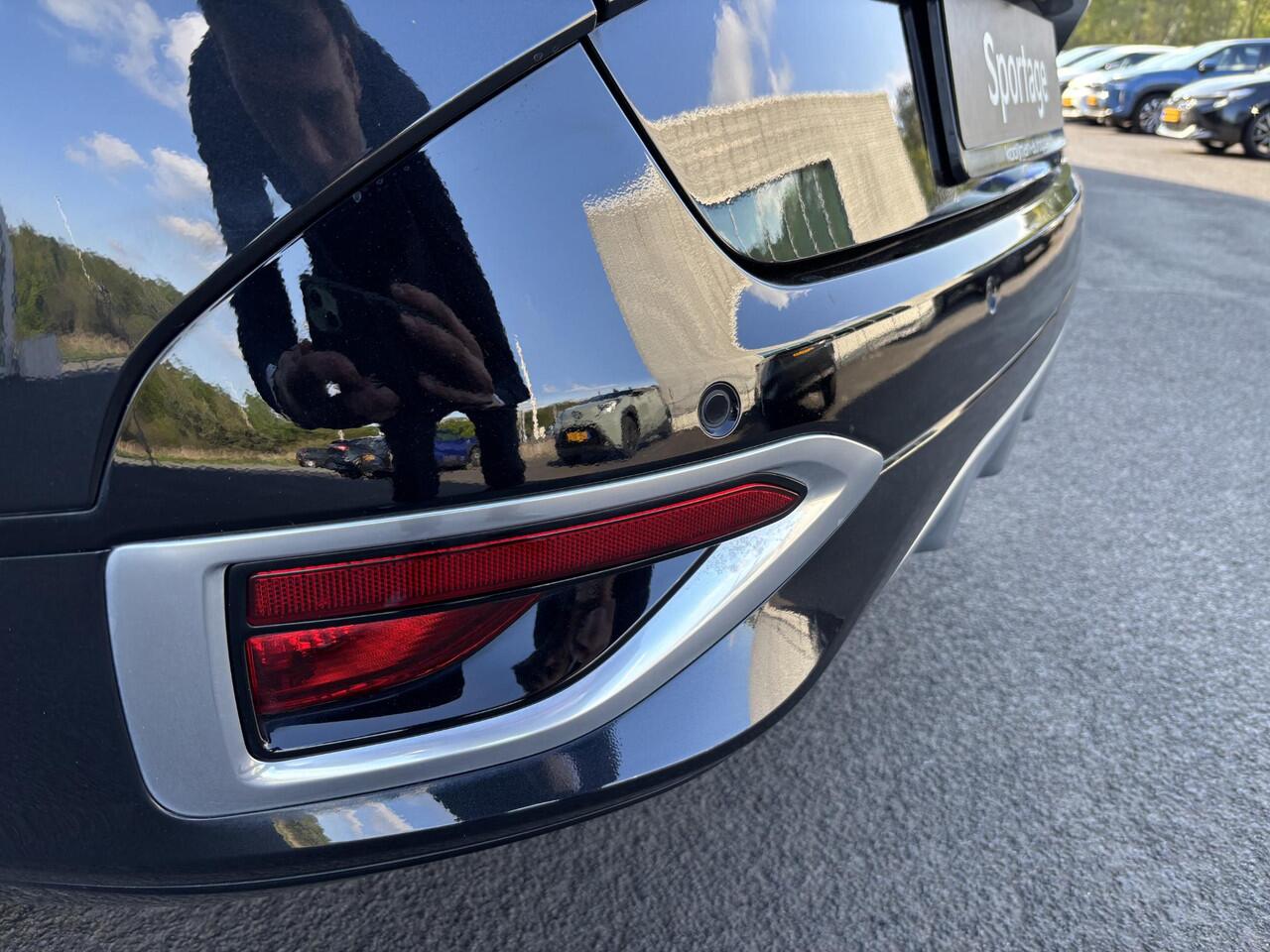 KIA SPORTAGE 1.6 T-GDi Hybrid GT-Line Electr. Schuif-kanteldak | Navigatie | Adaptive Cruise controle | 1.600 kg Trekgewicht | Stuur & Stoelverwarming