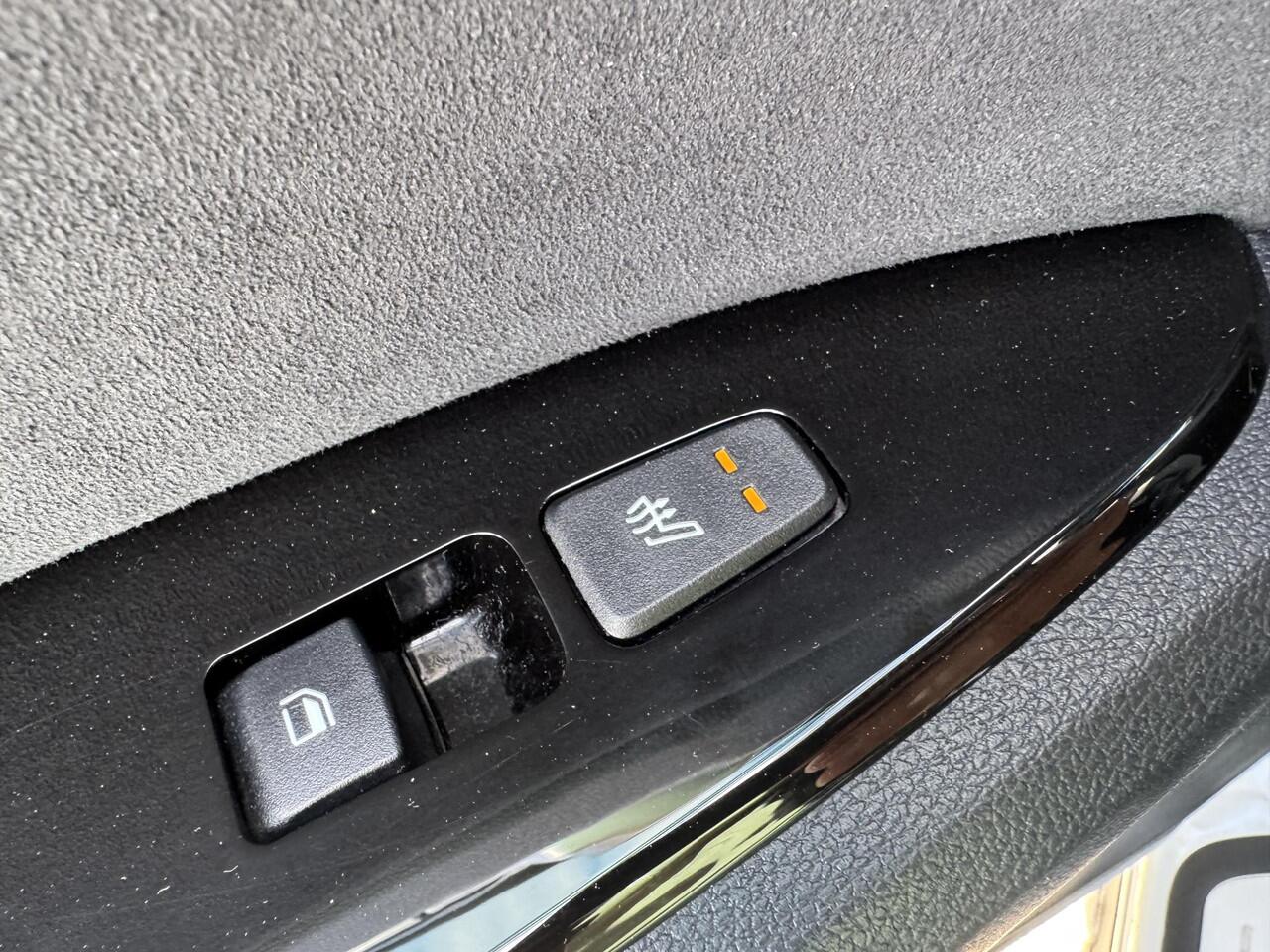 KIA SPORTAGE 1.6 T-GDi Hybrid GT-Line | Panorama dak | Matrix LED Koplampen | Suede/leder sportief interieur | Stoel- & stuurwiel verwarming | Enz...