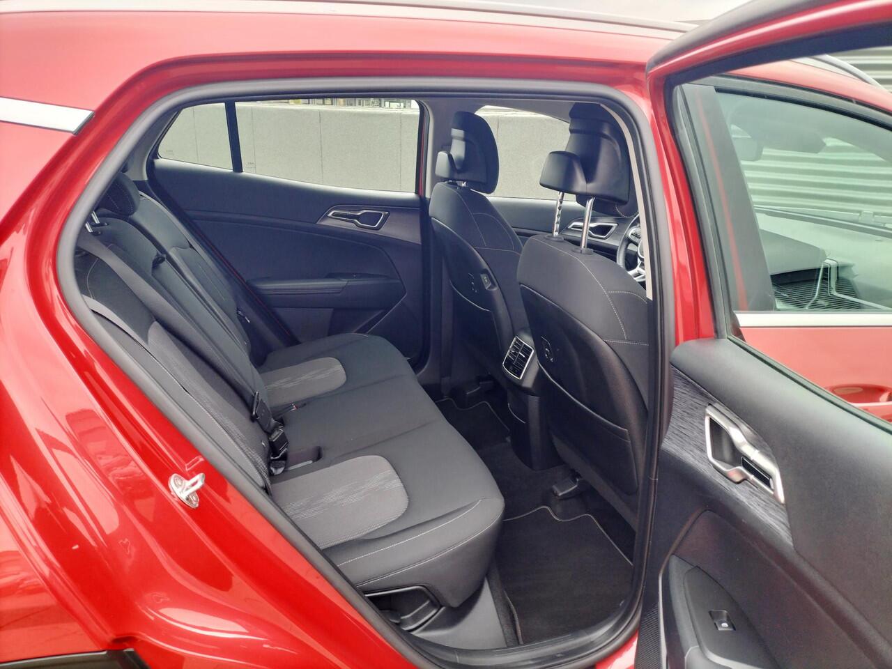 KIA SPORTAGE 1.6 T-GDi MHEV DynamicLine Navigatie / Camera / Trekhaak