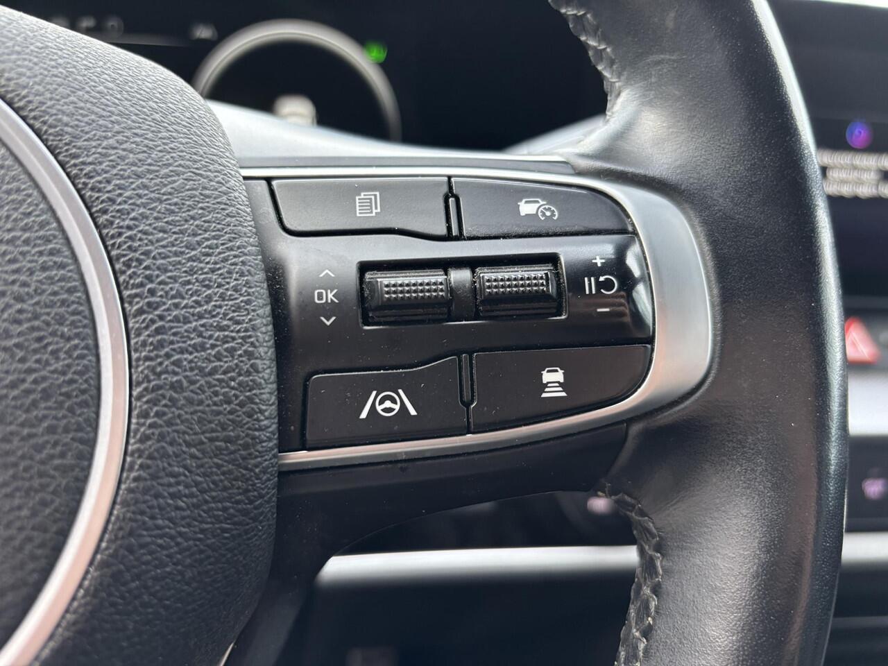 KIA SPORTAGE 1.6 T-GDi Hybrid GT-Line Navigatie | Cruise control Adaptive | Climate contrale | Zwarte hemelbekleding| Achteruitrijcamera | Key Less entry