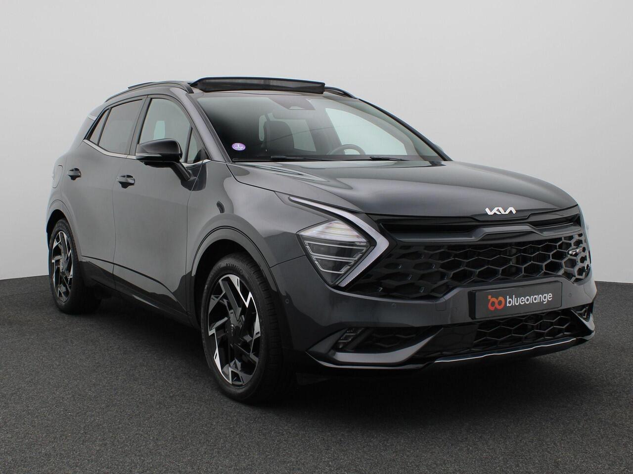 KIA SPORTAGE 1.6 T-GDi Plug-in Hybrid GT-PlusLine 230PK Aut. Pano-Schuifdak, 360gr. Camera, Dodehoekcamera's, Stoel-Stuurverwarming, Stoelkoeling, Elektr. Achterklep, Memorystoel, Trekhaak, 19" LM Velgen, Adaptieve Cruise Control