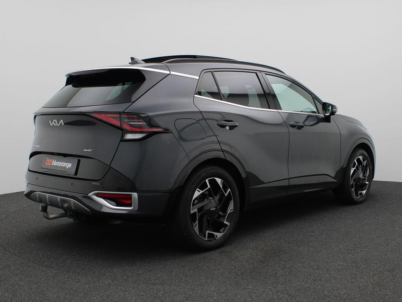 KIA SPORTAGE 1.6 T-GDi Plug-in Hybrid GT-PlusLine 230PK Aut. Pano-Schuifdak, 360gr. Camera, Dodehoekcamera's, Stoel-Stuurverwarming, Stoelkoeling, Elektr. Achterklep, Memorystoel, Trekhaak, 19" LM Velgen, Adaptieve Cruise Control