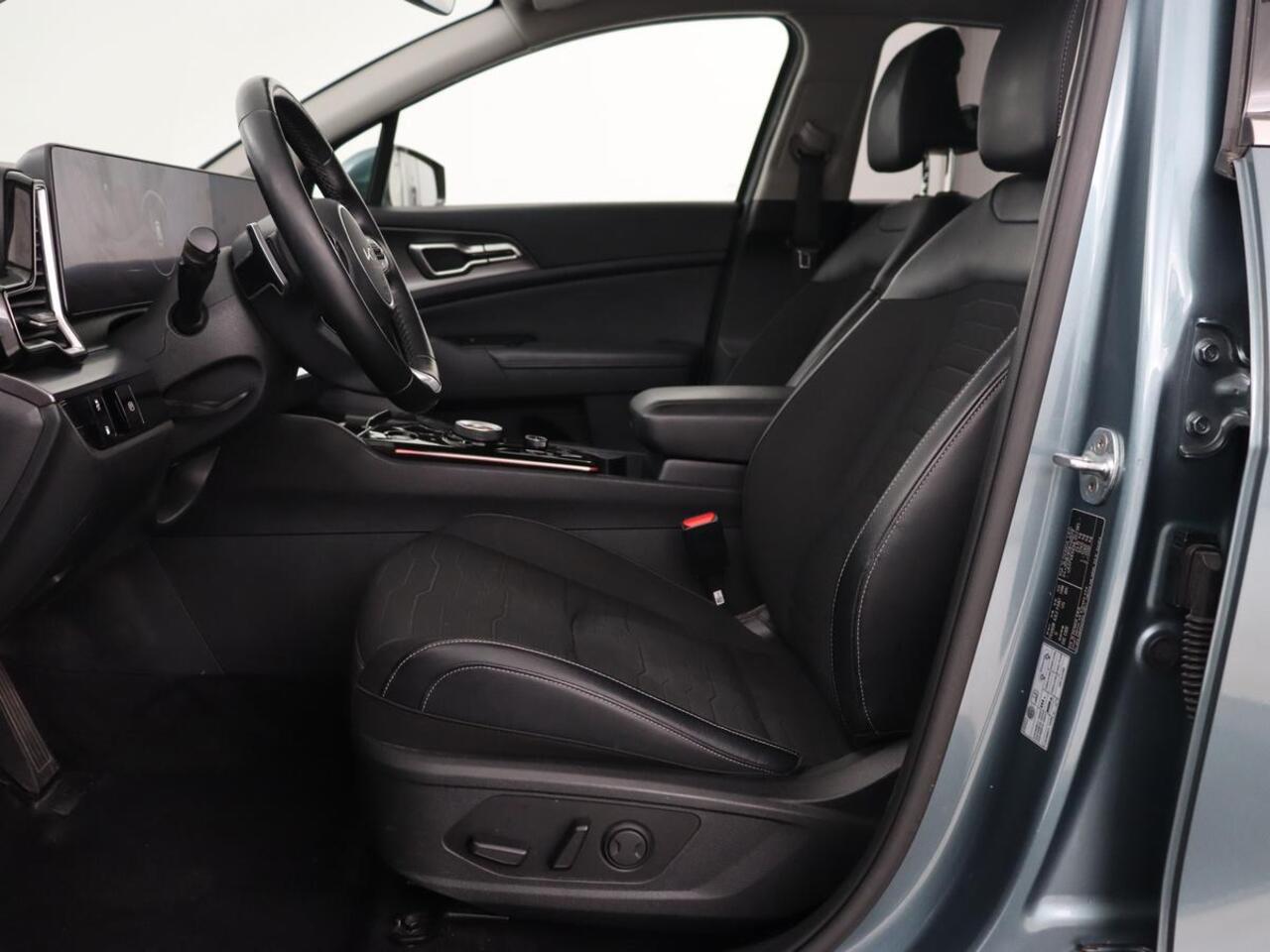 KIA SPORTAGE 1.6 T-GDI Plug-in Hybrid AWD DynamicPlusLine | Stoel & stuurverwarming | Half leder | Camera | Carplay | Adaptive cruise | 19'' | Navigatie | Achterbankverwarming | PHEV