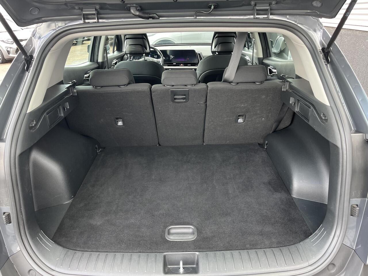 KIA SPORTAGE 1.6 T-GDi Hybrid DynamicLine edition Navigatie, Parkeersensoren, Climate control, Achteruitrijcamera, Adaptieve cruise control, Fabrieksgarantie