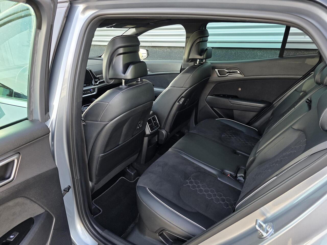 KIA SPORTAGE 1.6 T-GDi Hybrid GT-plusLine edition Schuif/kanteldak, 360" Camera, Stoel- & Stuurwiel verwarmd, Navigatie, Parkeersensoren, Herman/Kardon