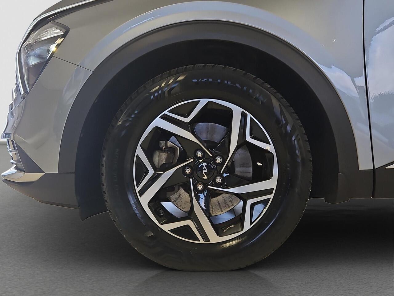 KIA SPORTAGE 1.6 T-GDi MHEV | Camera | Apple CarPlay/Android Auto | Stuur-/Stoelverwarming | 17" Velgen | Clima | PDC | Cruise | LED |