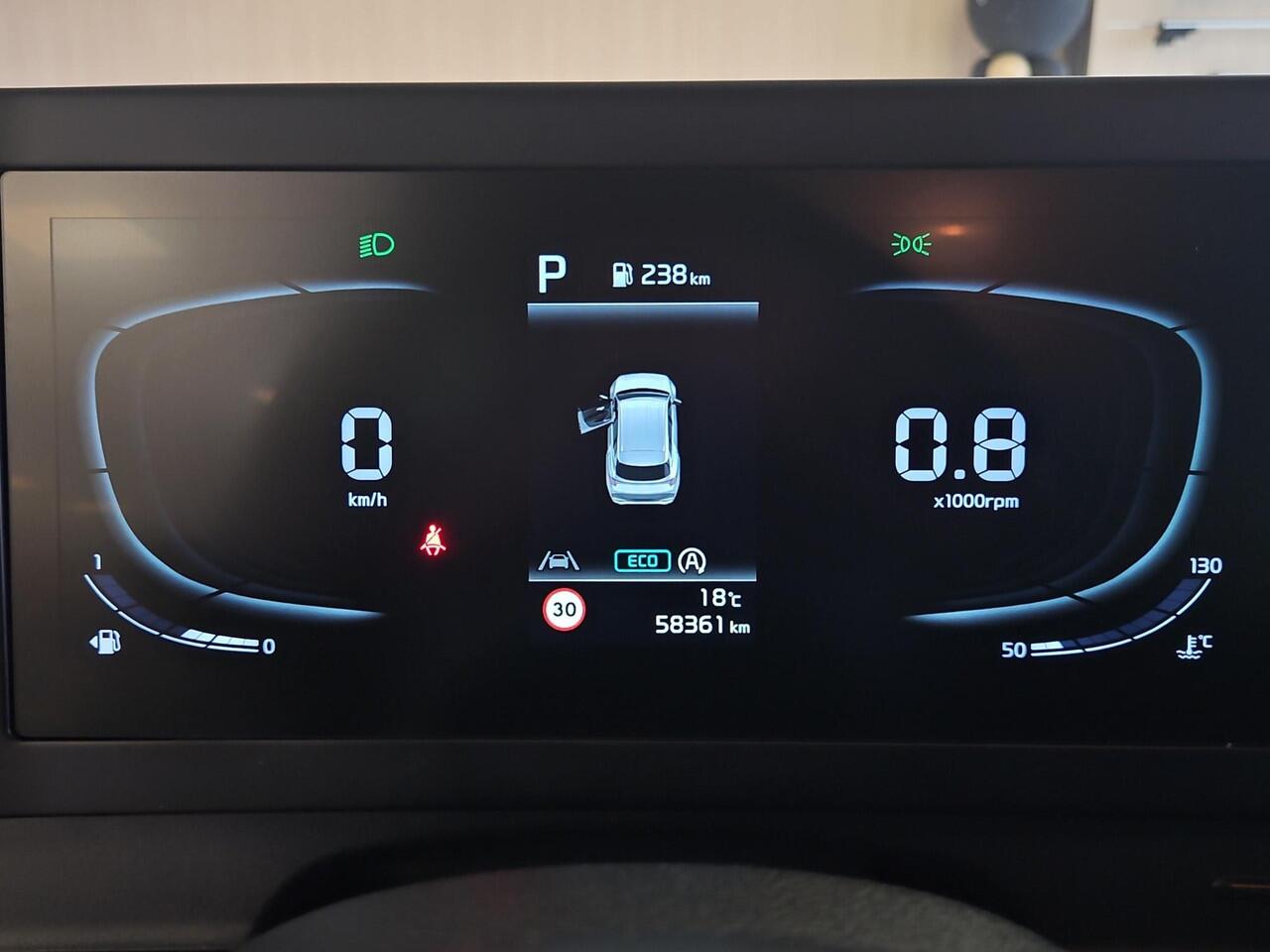 KIA SPORTAGE 1.6 T-GDi MHEV | Camera | Apple CarPlay/Android Auto | Stuur-/Stoelverwarming | 17" Velgen | Clima | PDC | Cruise | LED |