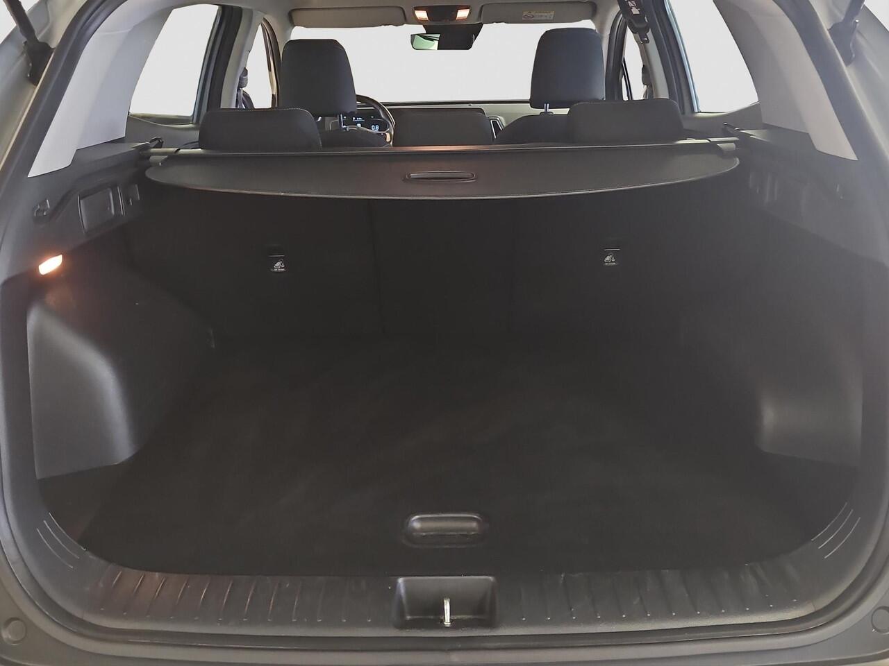 KIA SPORTAGE 1.6 T-GDi MHEV | Camera | Apple CarPlay/Android Auto | Stuur-/Stoelverwarming | 17" Velgen | Clima | PDC | Cruise | LED |