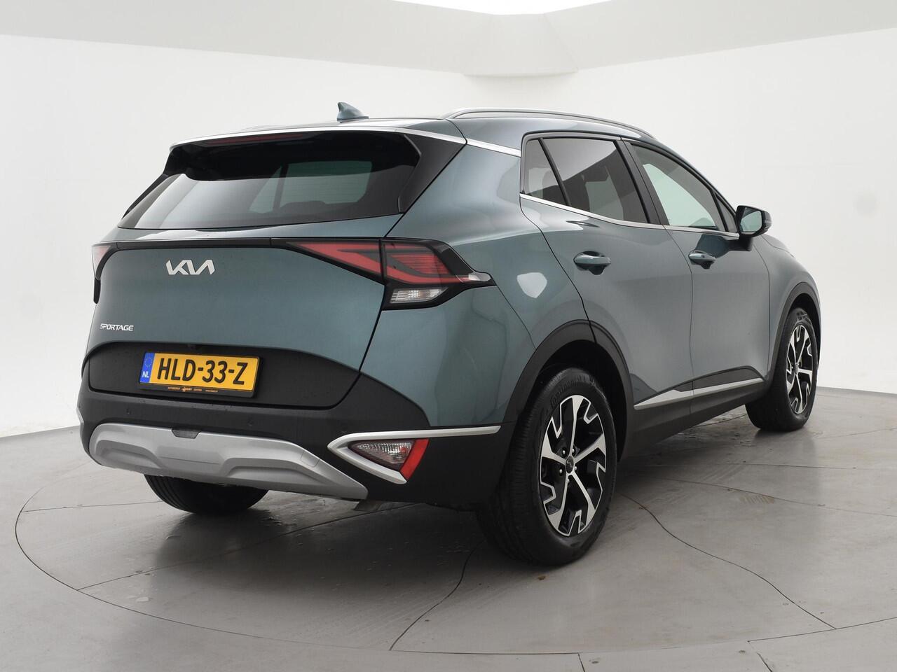 KIA SPORTAGE 1.6 T-GDi HYBRID 230 PK AUT. + ADAPTIVE CRUISE | CAMERA | BREEDBEELD CARPLAY / ANDROID AUTO