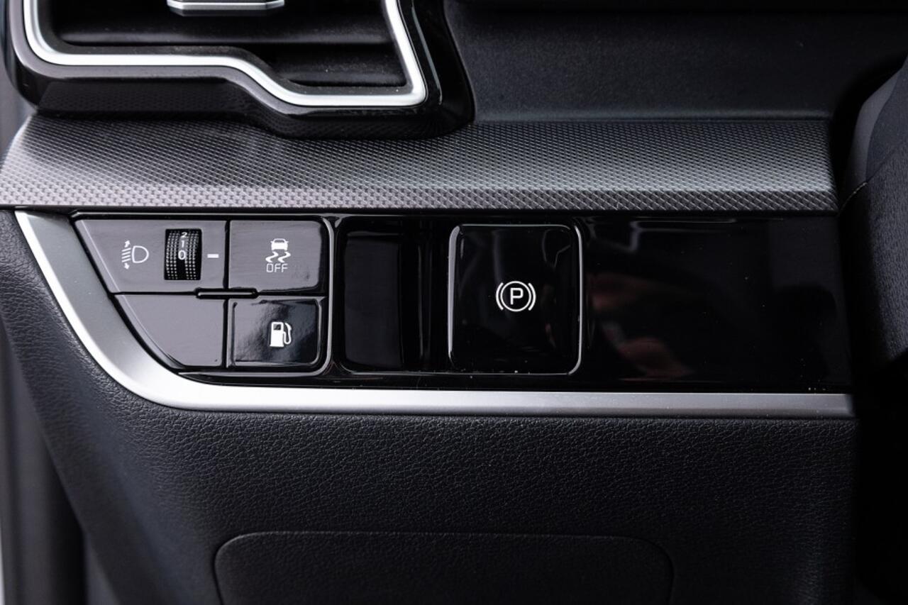 KIA SPORTAGE 1.6 T-GDI Plug-in Hybrid 4WD DynamicLine | CARPLAY | Full LED | NAVI | PDC