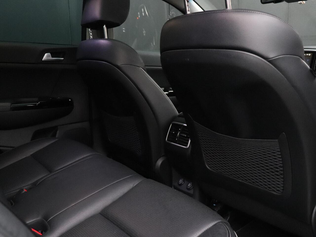 KIA SPORTAGE 1.6 T-GDI Black Edition | LEDER | NAVI | TREKHAAK | STOELVERW | APLE CARPLAY | KEYLESS