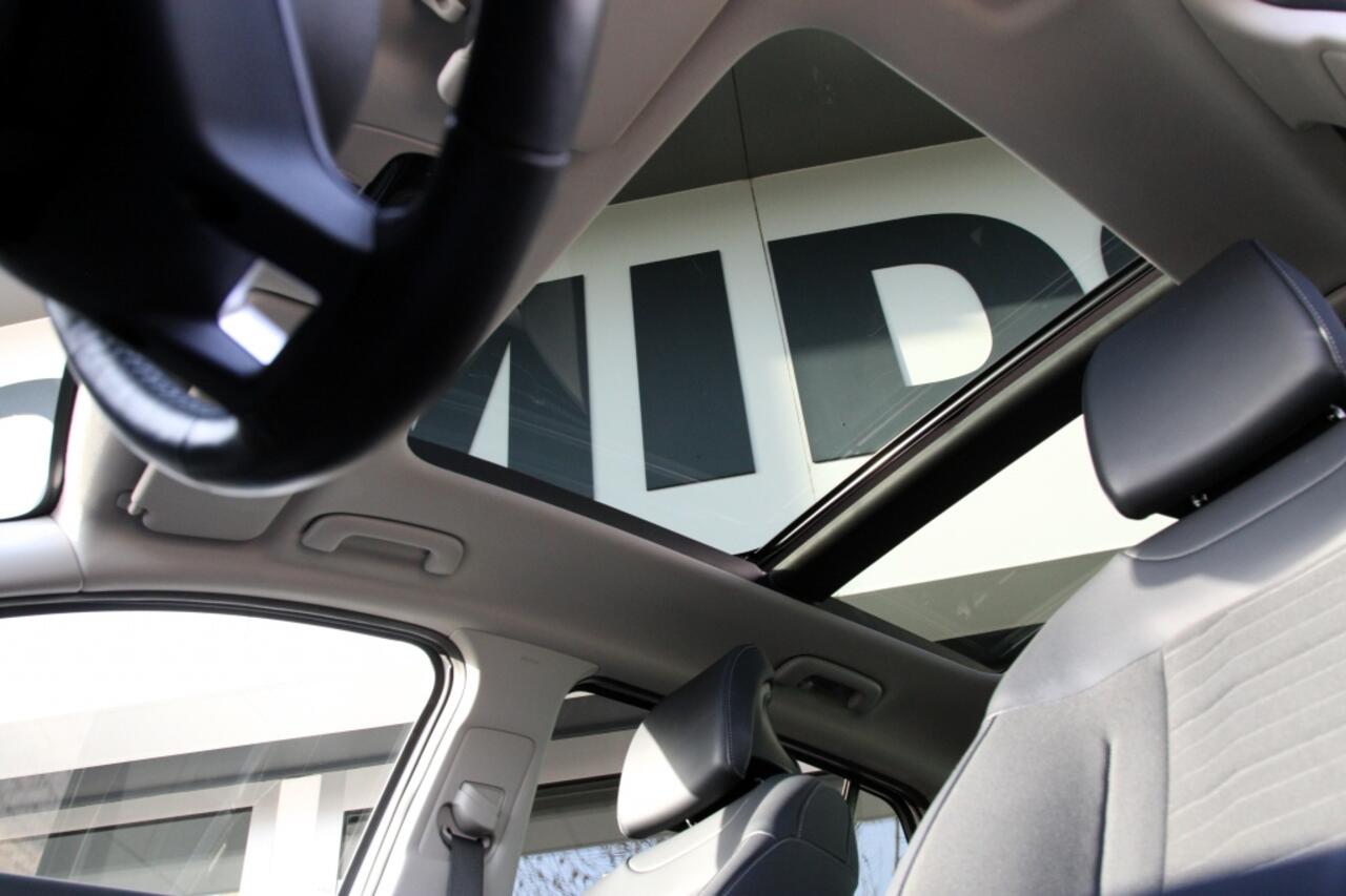 KIA SPORTAGE 1.6 T-GDi Plug-in Hybrid AWD DynamicPlusLine | Pano | Trekhaak