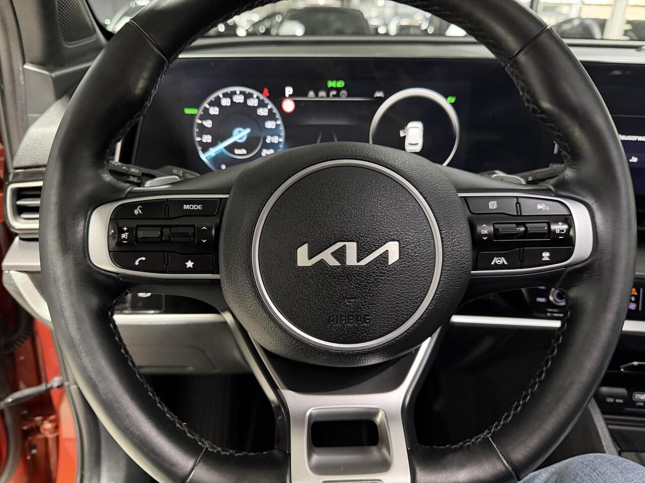 KIA SPORTAGE 1.6 T-GDi Hybrid GT-Line , Stoel en Stuur verwarming, Schuif kantel dak, Apple Carplay/Android Auto, Zwarte velgen.