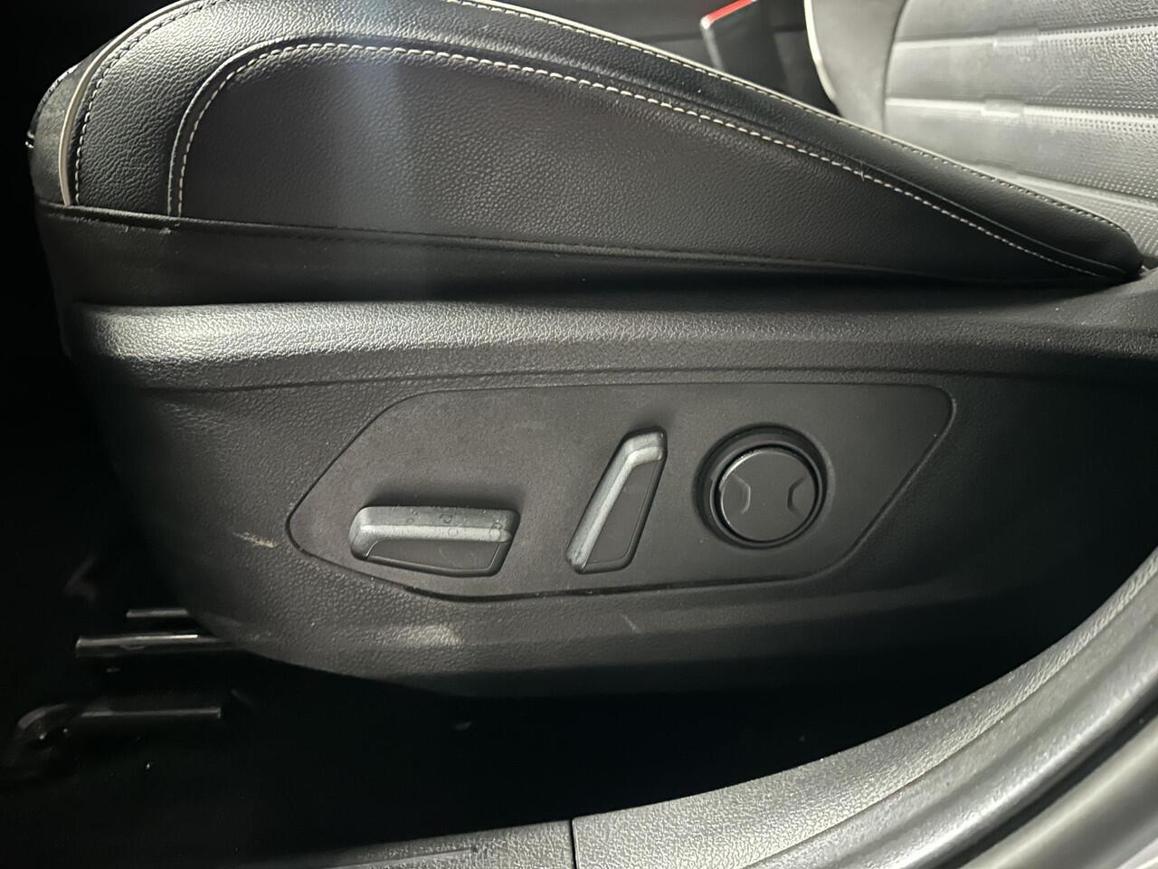 KIA SPORTAGE 1.6 T-GDi Plug-in Hybrid AWD GT-PlusLine