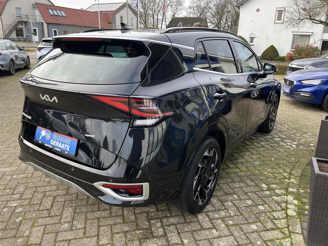 KIA SPORTAGE 1.6 T-GDi Plug-in Hybrid AWD GT-Line | 10 jaar garantie, Dealer onderhouden, 1e eigenaar, Elektr. stoel met geheugen, Dodehoekdetectie, Elektr achterklep, Leder, 1350 trekgewicht!