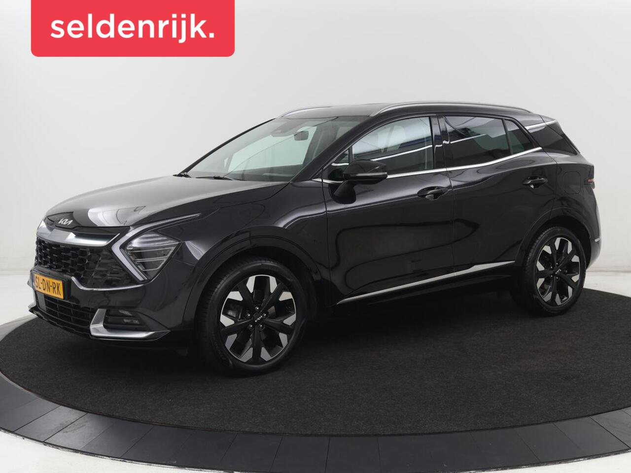 KIA SPORTAGE 1.6 T-GDi Plug-in Hybrid AWD DynamicPlusLine | Stoelverwarming | Adaptive cruise | Matrix LED | 19'' | Camera | Half leder | Carplay | Keyless | Stuurverwarming | Navigatie | PHEV