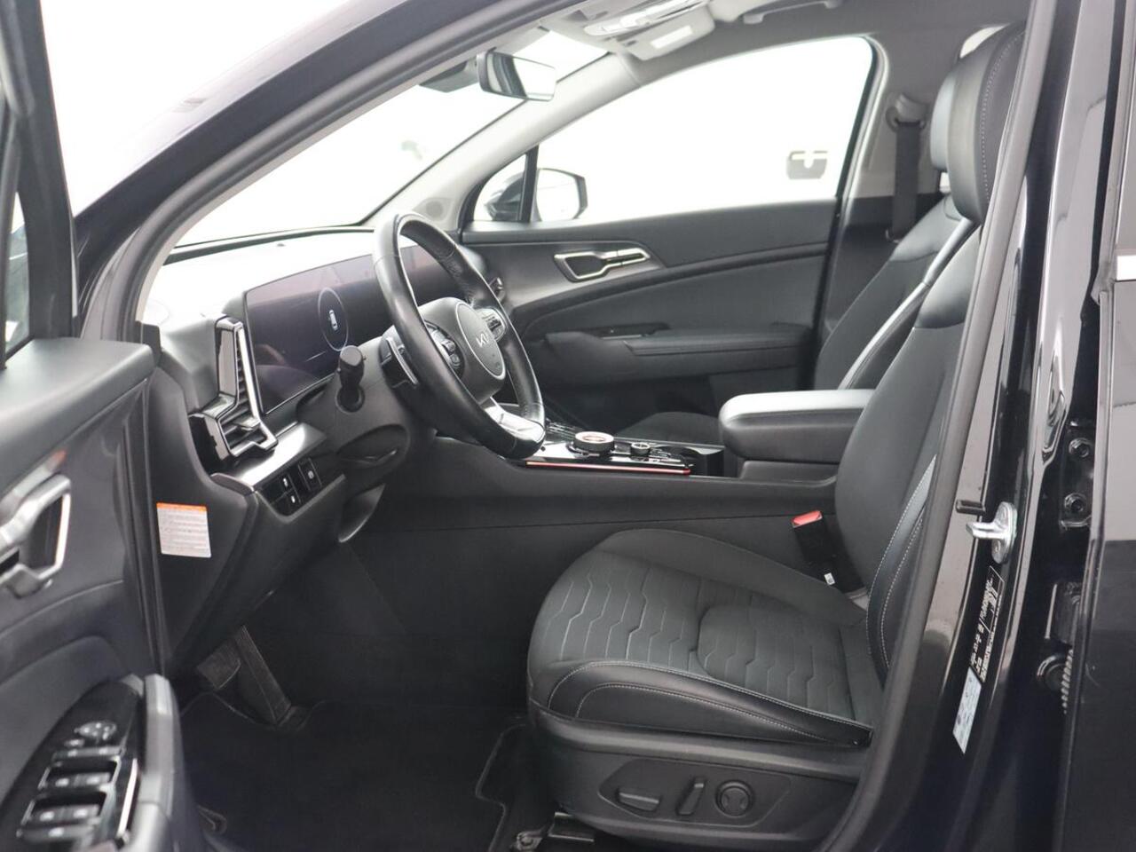 KIA SPORTAGE 1.6 T-GDi Plug-in Hybrid AWD DynamicPlusLine | Stoelverwarming | Adaptive cruise | Matrix LED | 19'' | Camera | Half leder | Carplay | Keyless | Stuurverwarming | Navigatie | PHEV